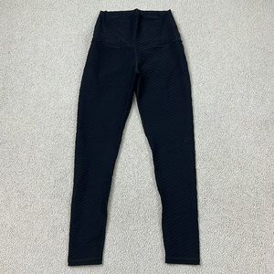 Born Primitive Womens Textured Leggings Black Ruched Back Seam 24 CrossFit